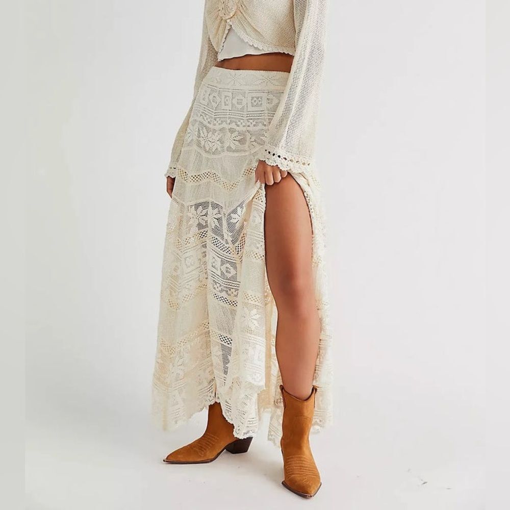 Rare NWT Free People Tofu Rebel Crochet Bohemian Maxi Skirt Size Medium - Picture 1 of 15